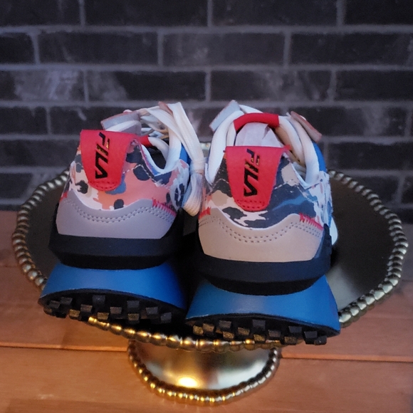 FILA *NWT*NIB* Renno Animal - Picture 4 of 9